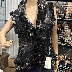 NWT Lindi Elegant Black and Gray Faux Fur collared reversible Vest size m